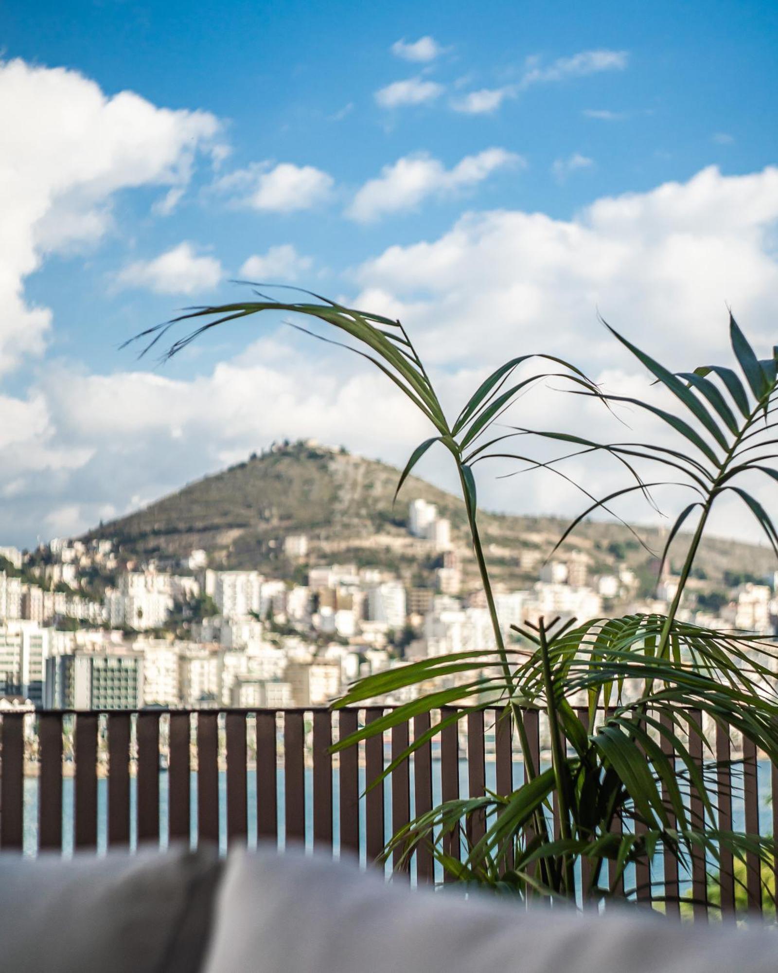 Hotel Vale Sarandë Esterno foto