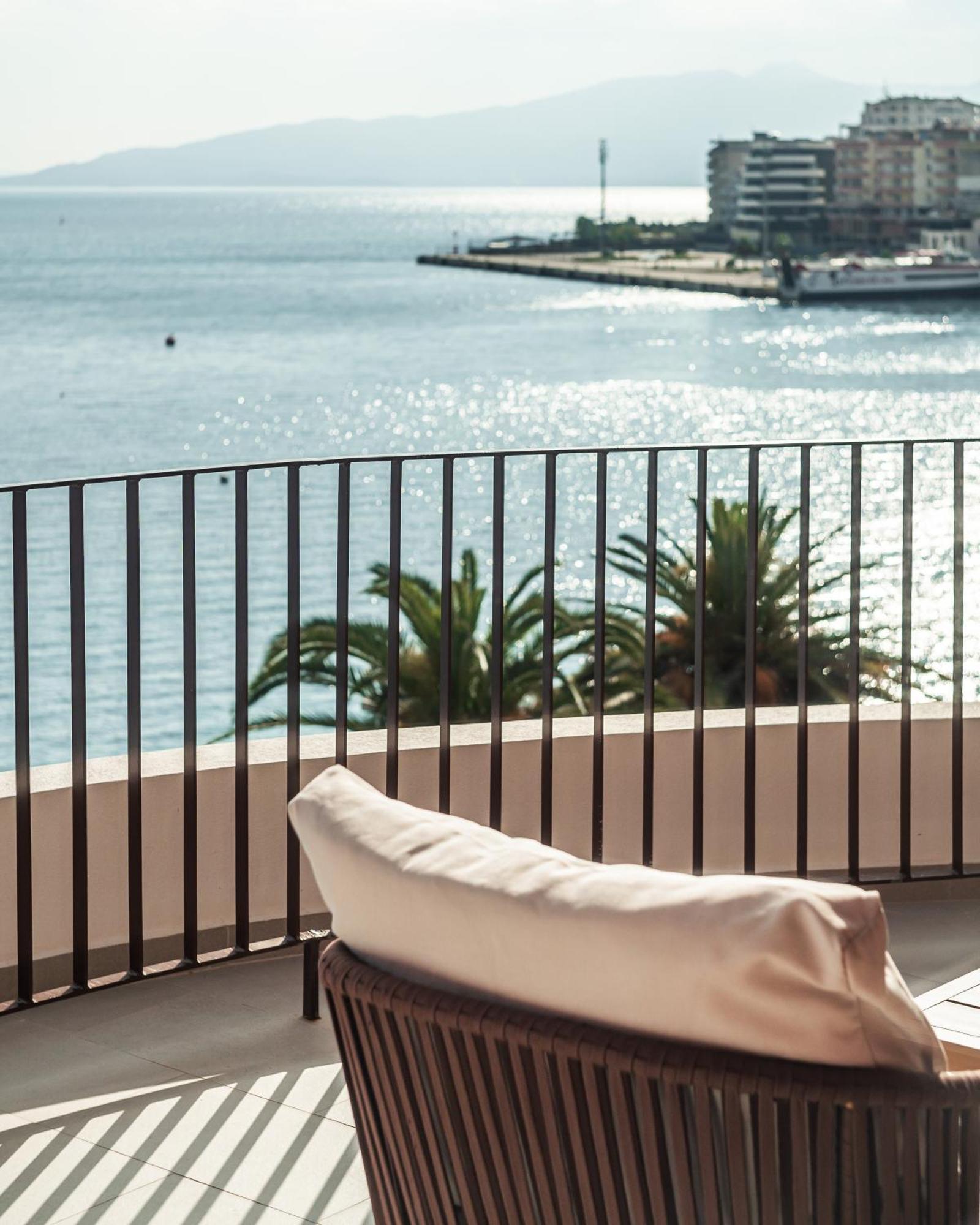 Hotel Vale Sarandë Esterno foto