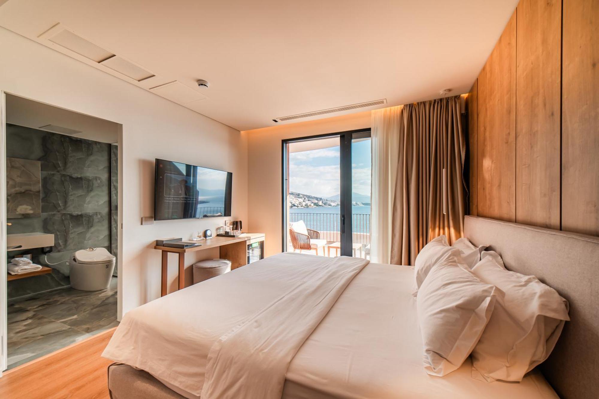 Hotel Vale Sarandë Esterno foto