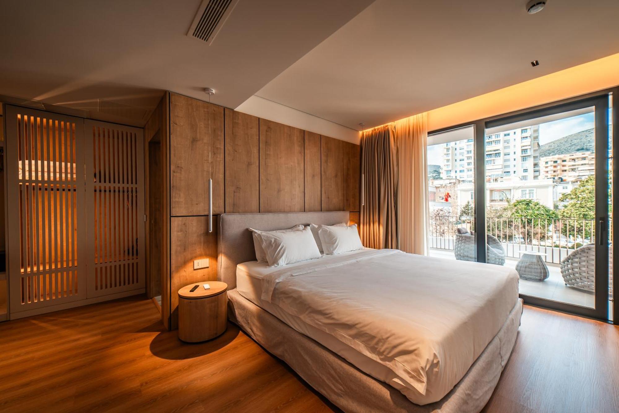 Hotel Vale Sarandë Esterno foto