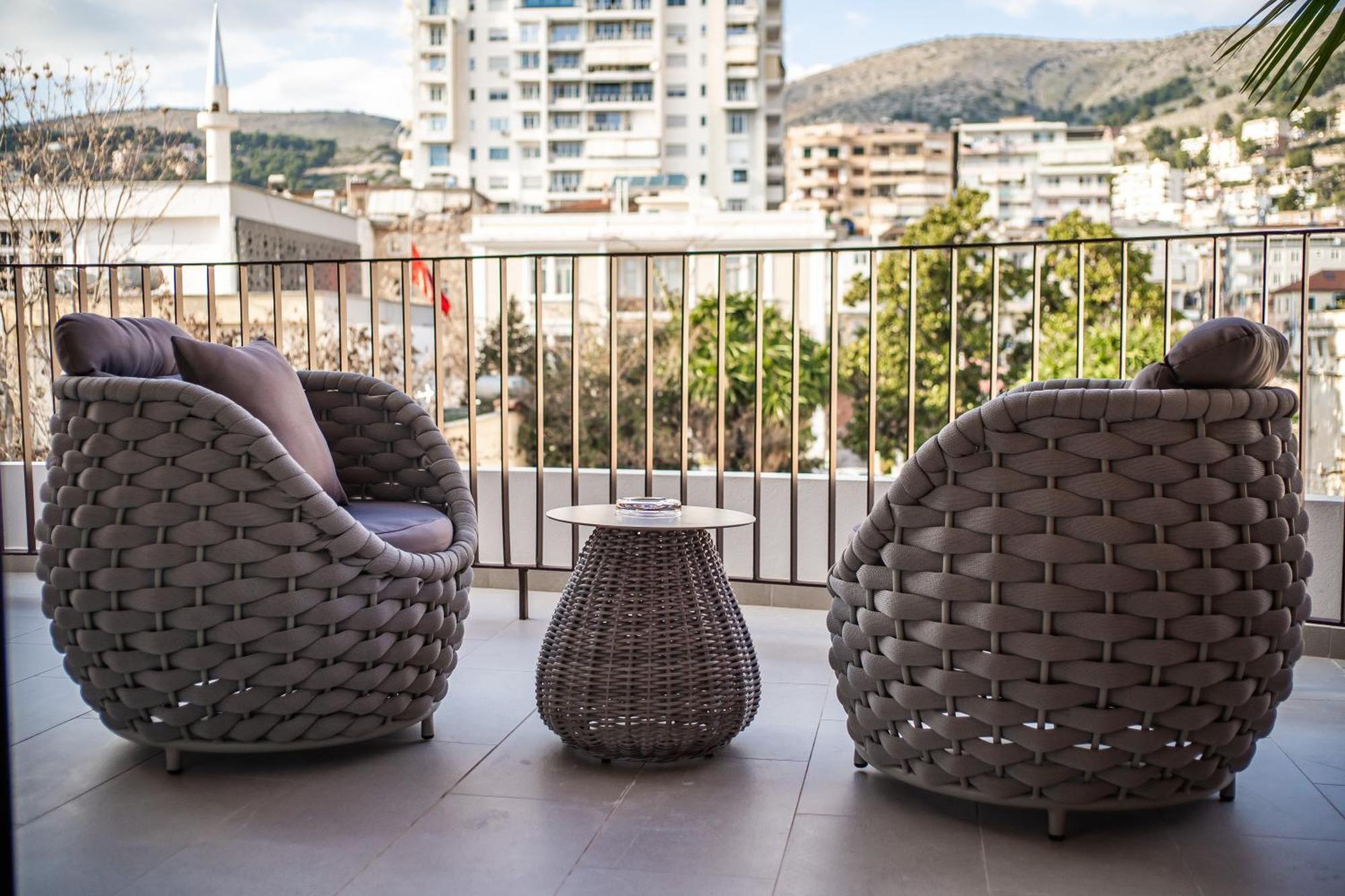 Hotel Vale Sarandë Esterno foto