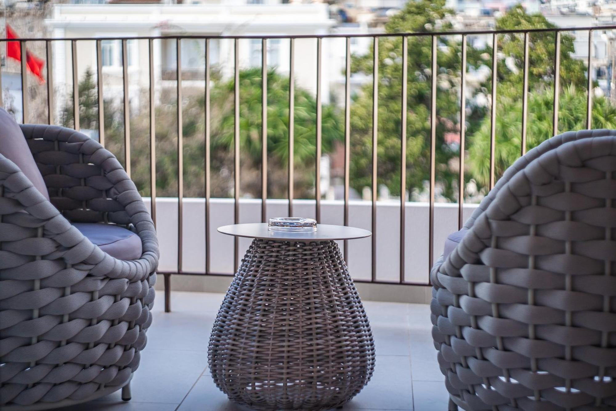 Hotel Vale Sarandë Esterno foto