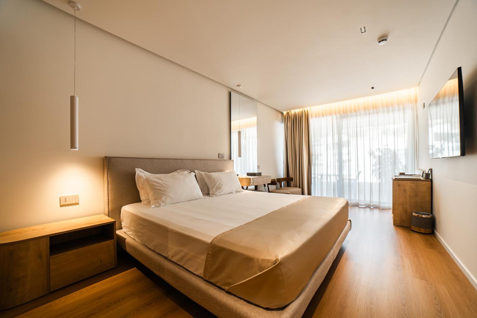 Hotel Vale Sarandë Esterno foto