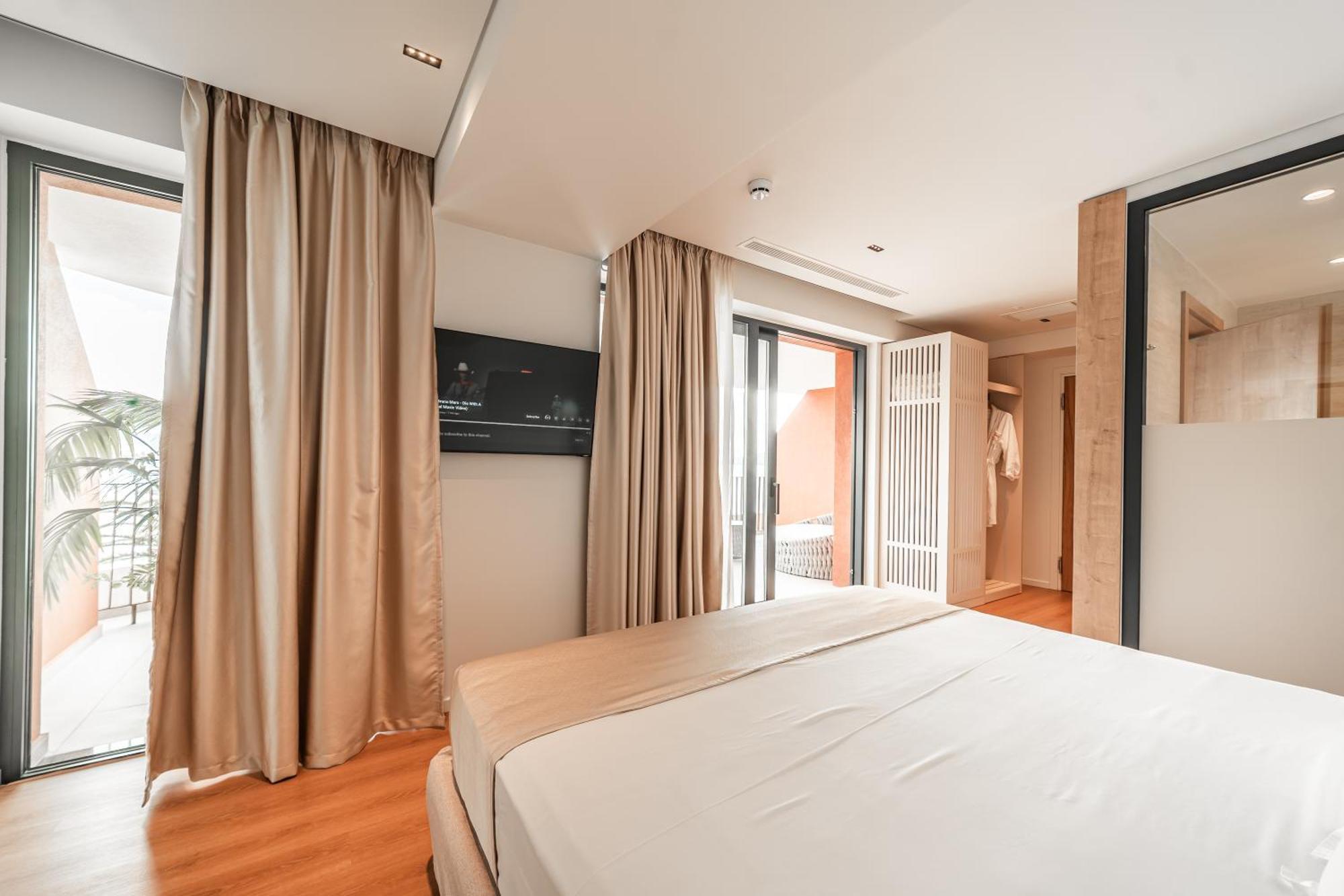 Hotel Vale Sarandë Esterno foto